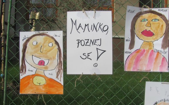 Maminko, poznej se!