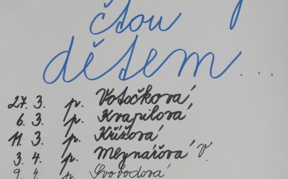 RODIČE ČTOU DĚTEM  v Modré třídě